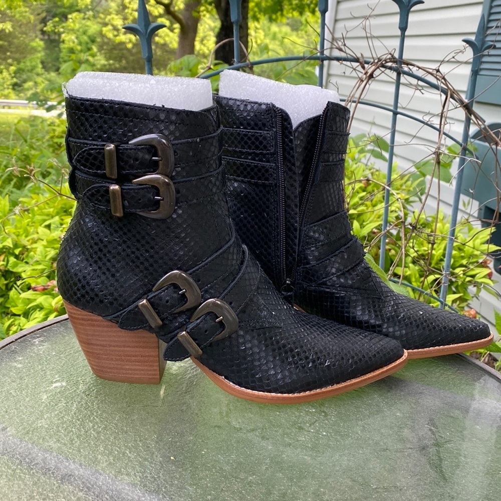 Matisse Harvey boots size 9